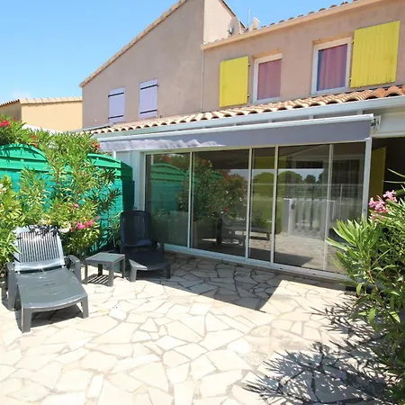 Villa Belle: Secluded Nature View With Terrace And Shared Pool