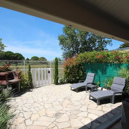 Villa Belle: Secluded Nature View With Terrace And Shared Pool *